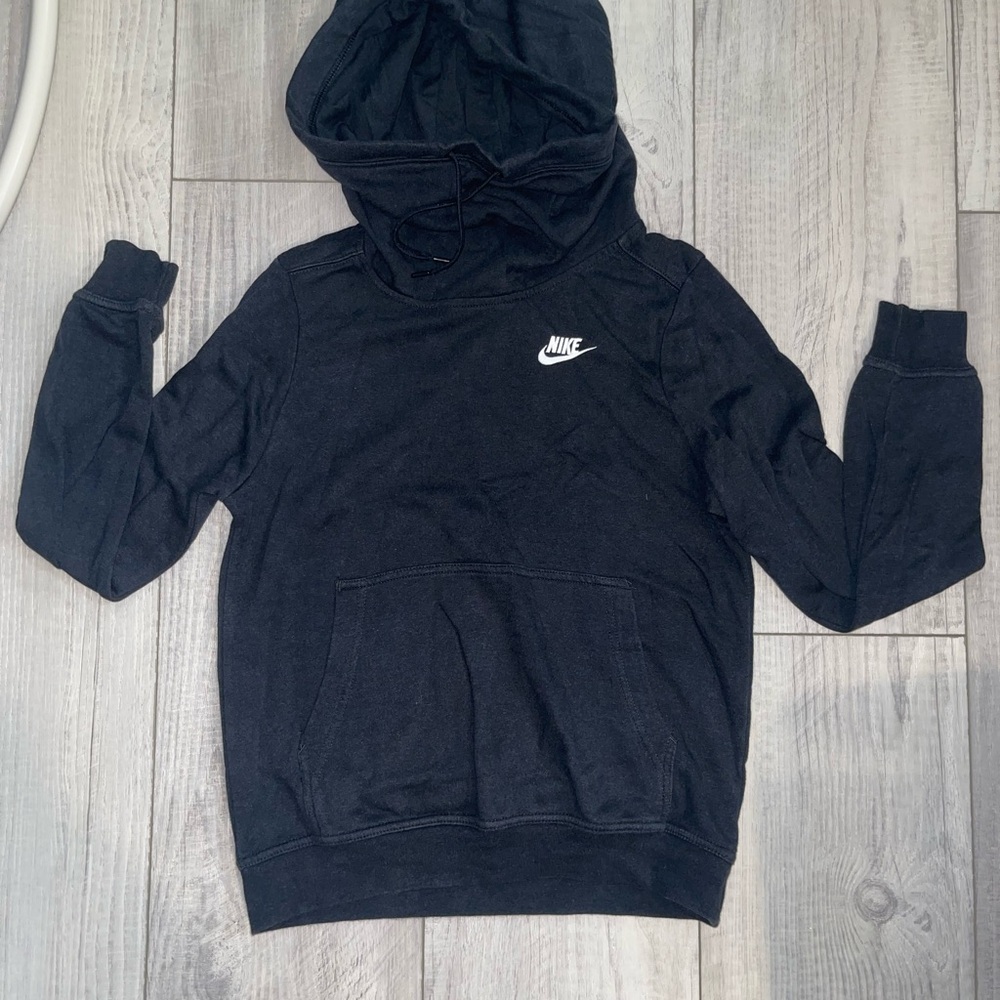 Nike Women’s Black Pullover Hoodie